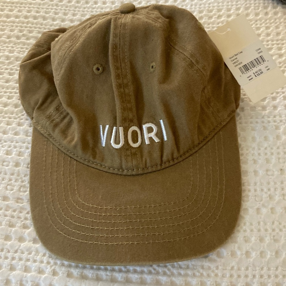NWT Vuori hat